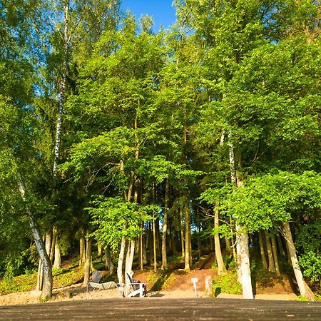 Domek Nad Jeziorem Кретовини Екстериор снимка