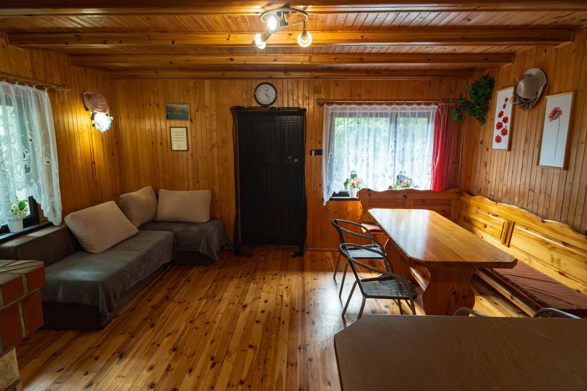 Domek Nad Jeziorem Кретовини Екстериор снимка